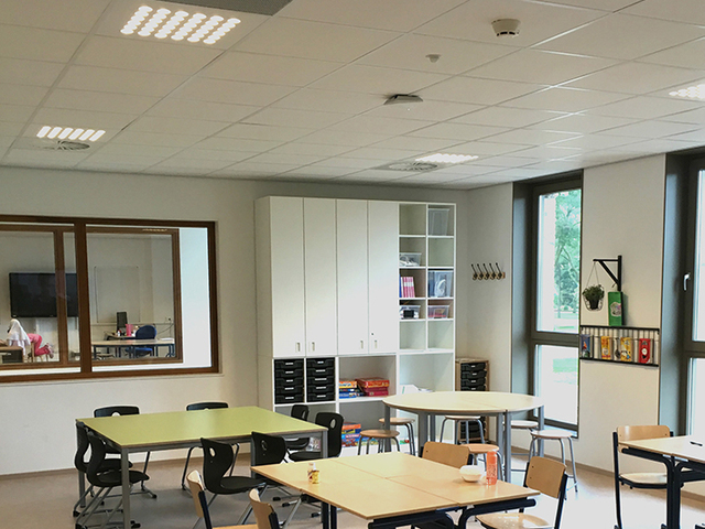 Scholen druk bezig met controleren ventilatie